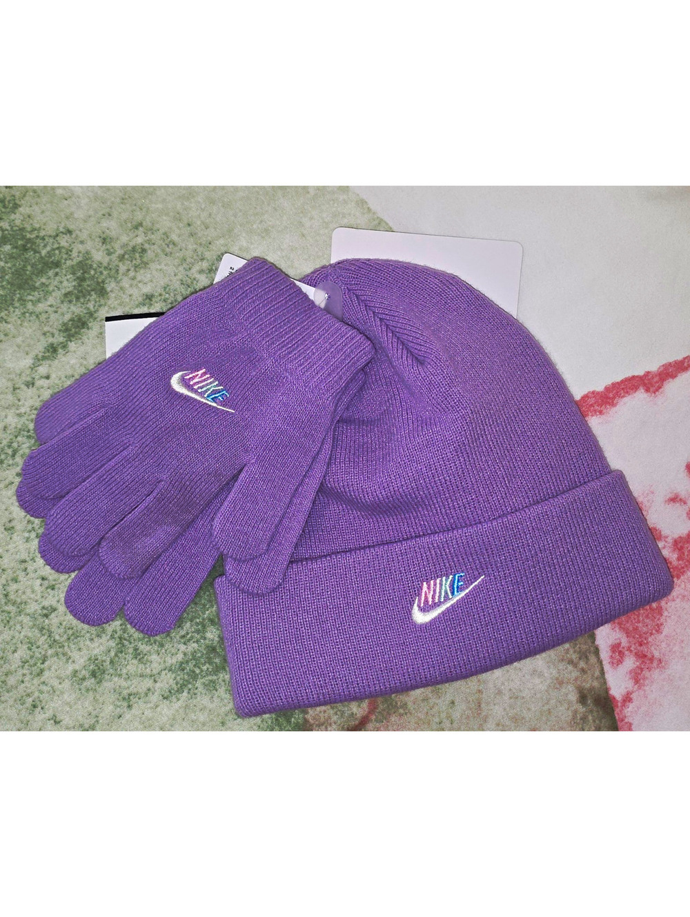 Nike Girls Purple Knit Beanie Hat & Gloves 2PC Set One Size 9A2961-P6H